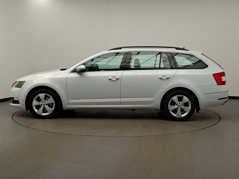 Used Skoda Octavia 2020 for sale - 77731240: Photo 4