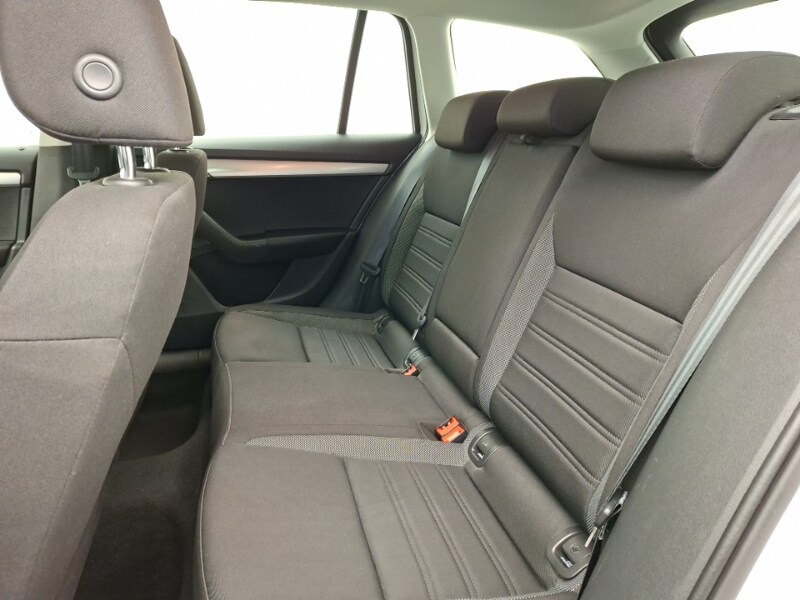 Used Skoda Octavia 2020 for sale - 77731240: Photo 6