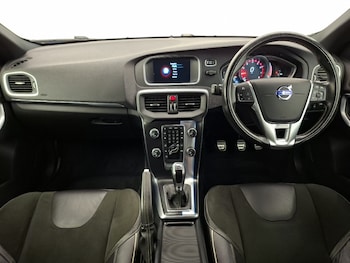 Used Volvo V40 2016 for sale - 79086607: Photo