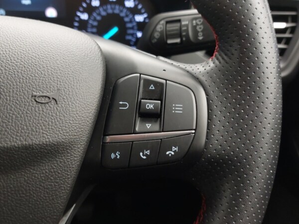 Used Ford Focus 2023 for sale - 76165997: Photo 18