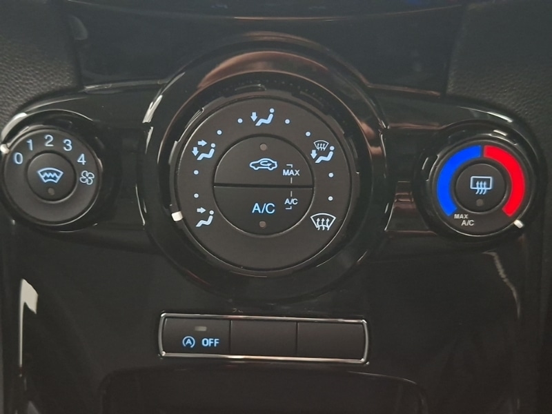 Used Ford Fiesta 2017 for sale - 78040796: Photo 14