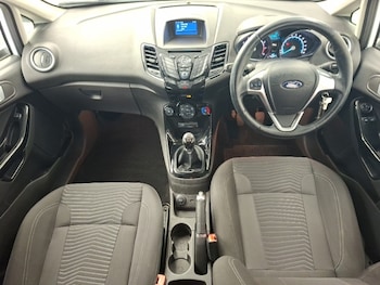 Used Ford Fiesta 2017 for sale - 78040796: Photo