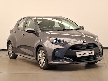 Used Toyota Yaris 2023 for sale - 78976905: Photo