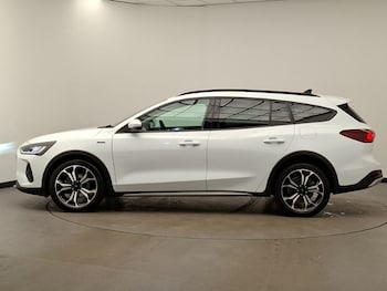Used Ford Focus 2023 for sale - 78634161: Photo