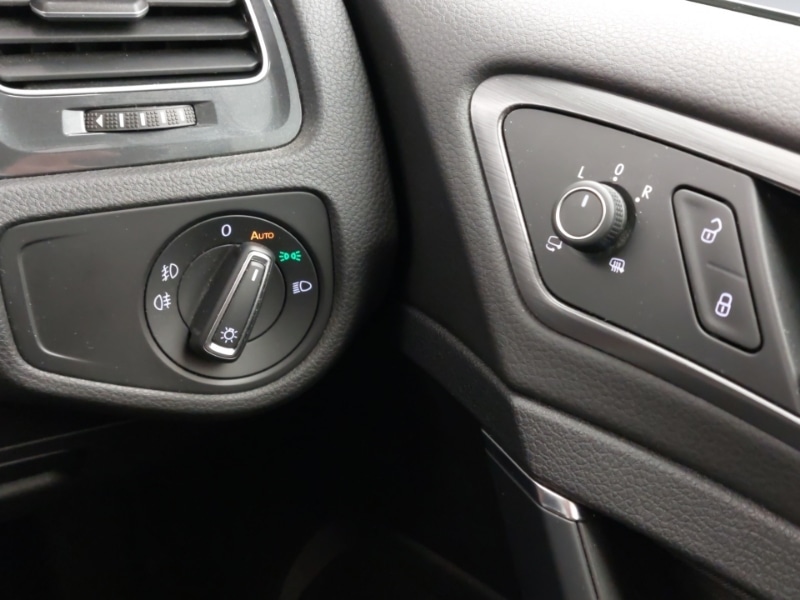 Used Volkswagen Golf 2019 for sale - 76614119: Photo 18