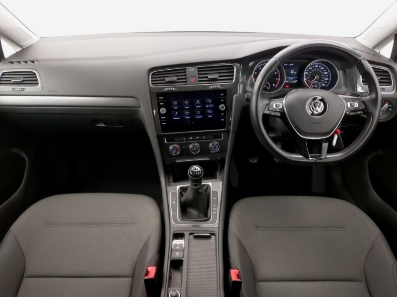 Used Volkswagen Golf 2019 for sale - 76614119: Photo 2