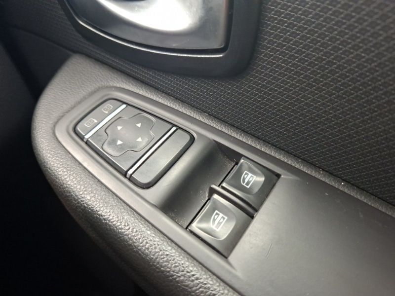 Used Renault Clio 2017 for sale - 78040746: Photo 19