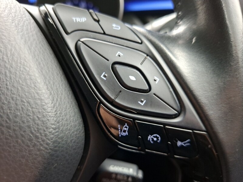 Used Toyota C-HR 2020 for sale - 77964183: Photo 17