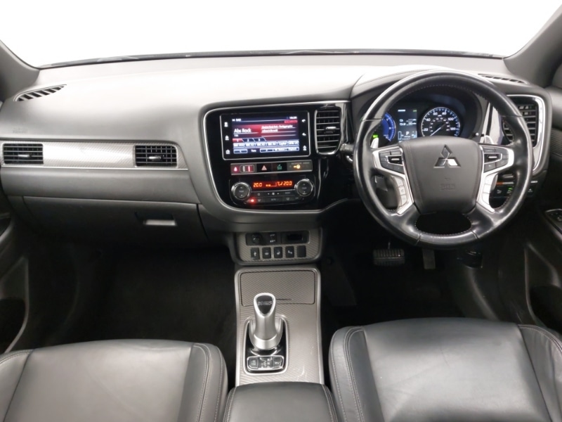 Used Mitsubishi Outlander 2018 for sale - 76834347: Photo 2