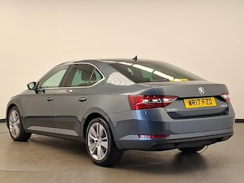 Used Skoda Superb 2017 for sale - 79529468: Photo