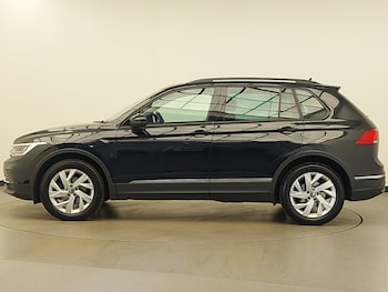 Used Volkswagen Tiguan 2023 for sale - 75738231: Photo