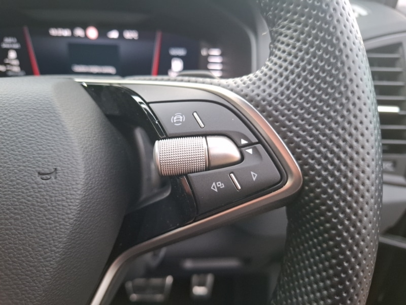 Used Skoda Karoq 2024 for sale - 77648623: Photo 17