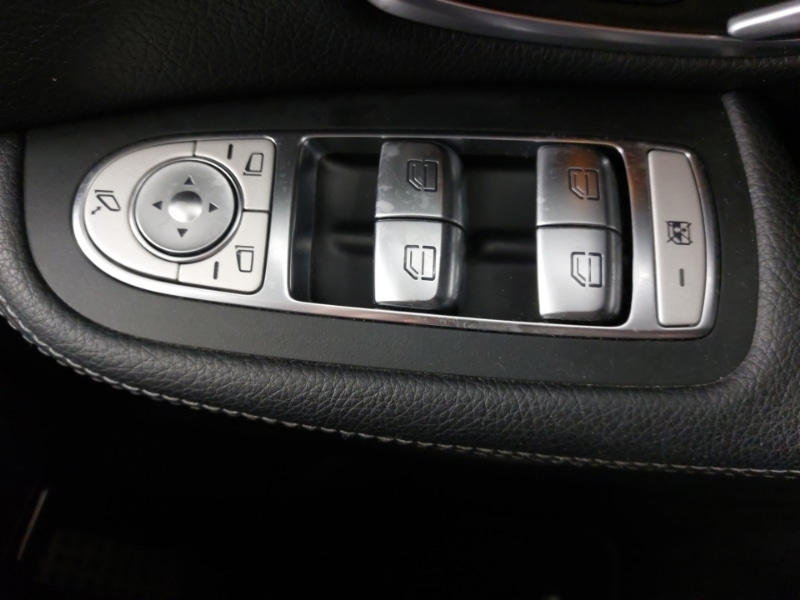 Used Mercedes-Benz C Class 2018 for sale - 76548913: Photo 12