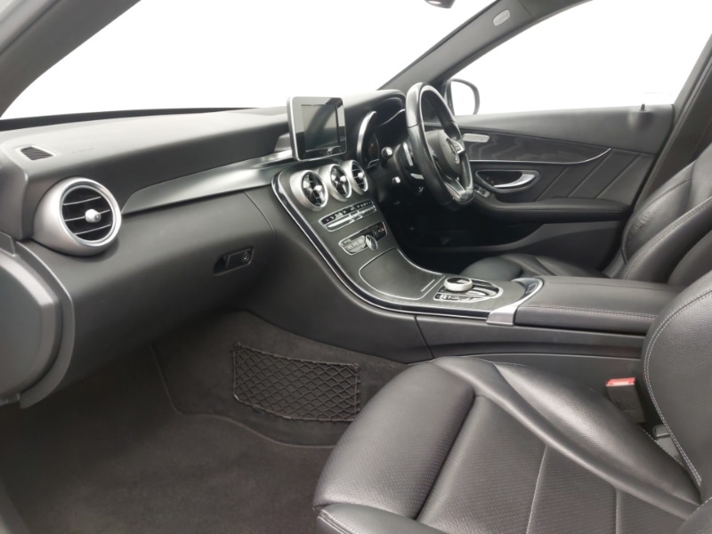 Used Mercedes-Benz C Class 2018 for sale - 76548913: Photo 5