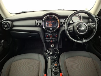 Used MINI Hatch 2018 for sale - 79452028: Photo