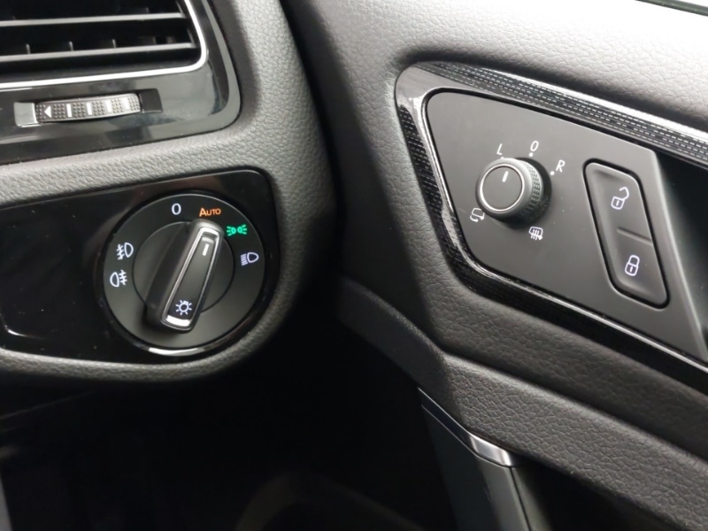 Used Volkswagen Golf 2020 for sale - 76053126: Photo 18