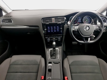 Used Volkswagen Golf 2020 for sale - 76053126: Photo