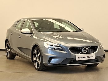 Used Volvo V40 2018 for sale - 78664611: Photo