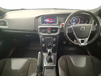 Used Volvo V40 2018 for sale - 78664611: Photo