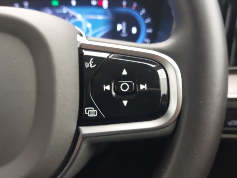 Used Volvo XC60 2024 for sale - 76403790: Photo 17