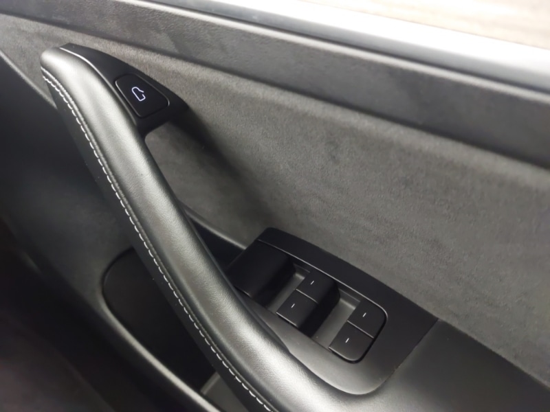 Used Tesla Model 3 2021 for sale - 76145685: Photo 18