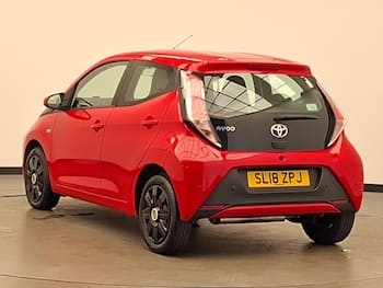 Used Toyota AYGO 2018 for sale - 79647576: Photo