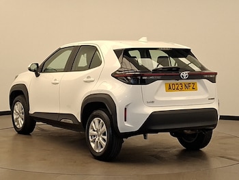 Used Toyota Yaris Cross 2023 for sale - 79339360: Photo