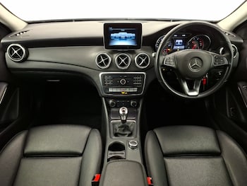 Used Mercedes-Benz GLA 2019 for sale - 77816178: Photo