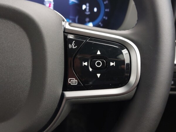 Used Volvo XC60 2024 for sale - 75714844: Photo 17