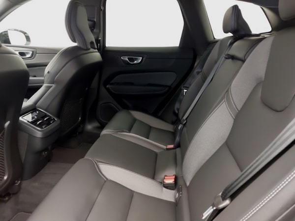 Used Volvo XC60 2024 for sale - 75714844: Photo 6