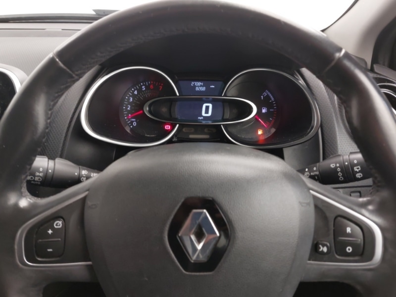 Used Renault Clio 2016 for sale - 76741709: Photo 19