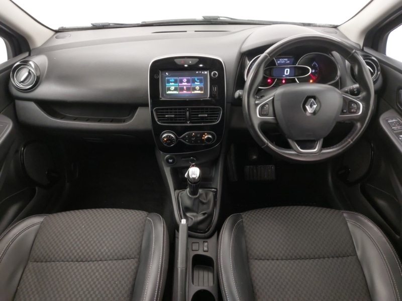 Used Renault Clio 2016 for sale - 76741709: Photo 2