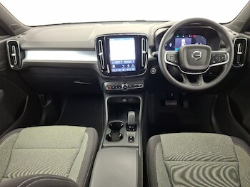 Used Volvo XC40 2024 for sale - 77933355: Photo