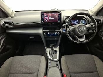 Used Toyota Yaris Cross 2022 for sale - 77544054: Photo