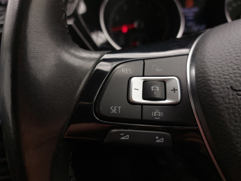Used Volkswagen Touran 2019 for sale - 76130017: Photo 16