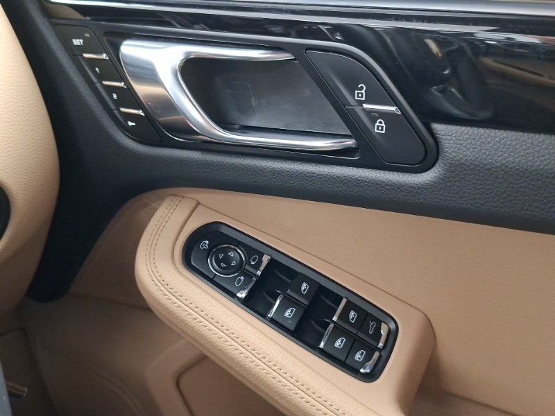 Used Porsche Macan 2019 for sale - 77194114: Photo 17