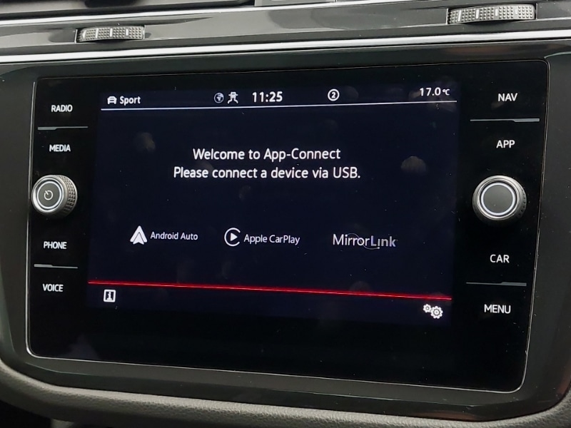 Used Volkswagen Tiguan 2023 for sale - 76498060: Photo 15