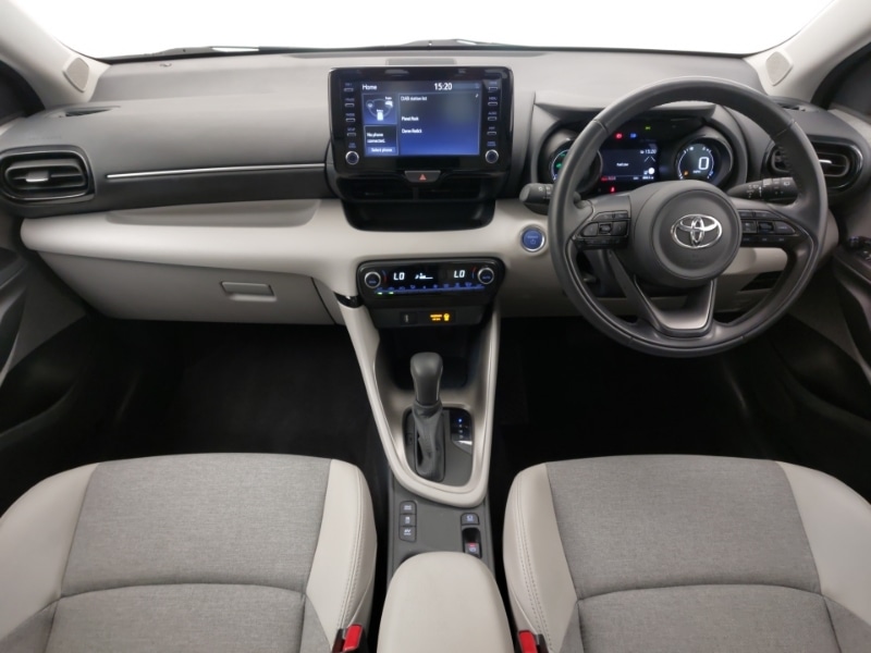 Used Toyota Yaris 2022 for sale - 76444994: Photo 2