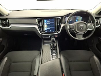 Used Volvo V60 2019 for sale - 78913097: Photo