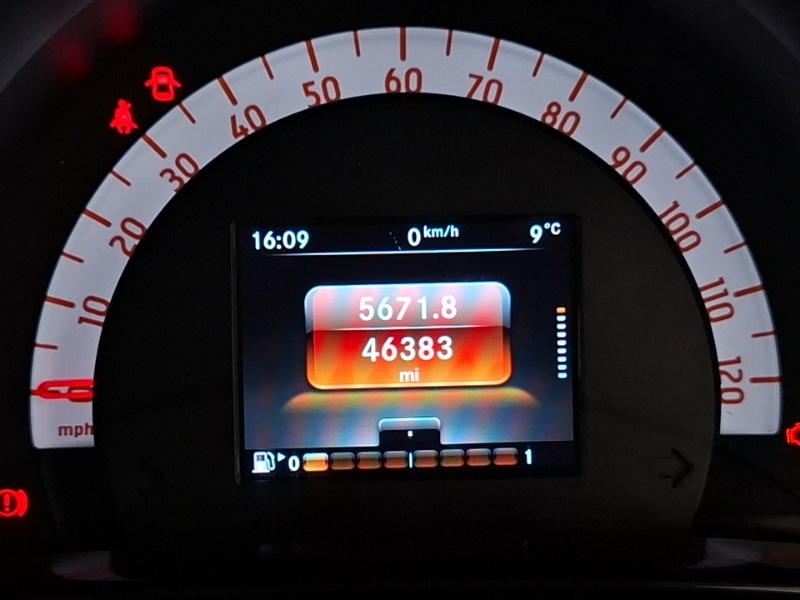 Used smart fortwo 2017 for sale - 77008589: Photo 11