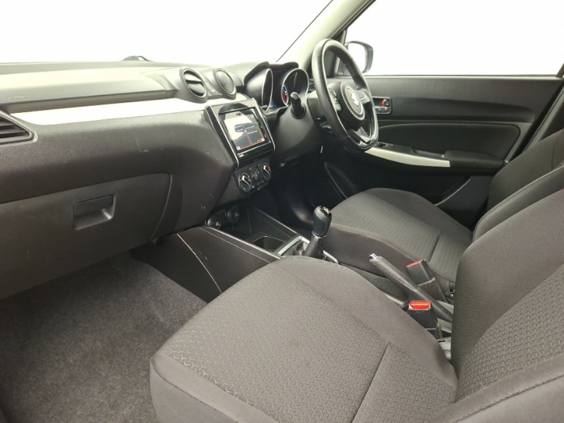 Used Suzuki Swift 2017 for sale - 77183677: Photo 5