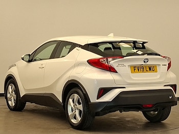 Used Toyota C-HR 2019 for sale - 78112956: Photo