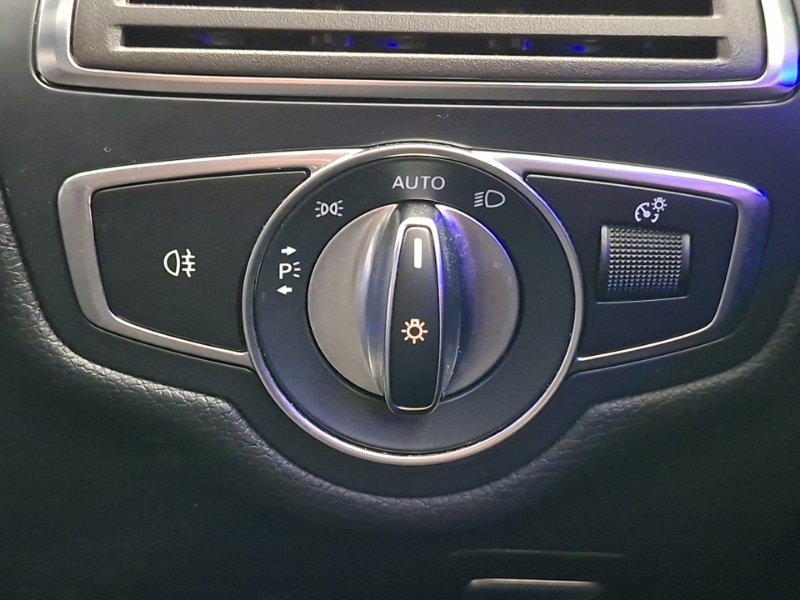 Used Mercedes-Benz C Class 2021 for sale - 78183862: Photo 13