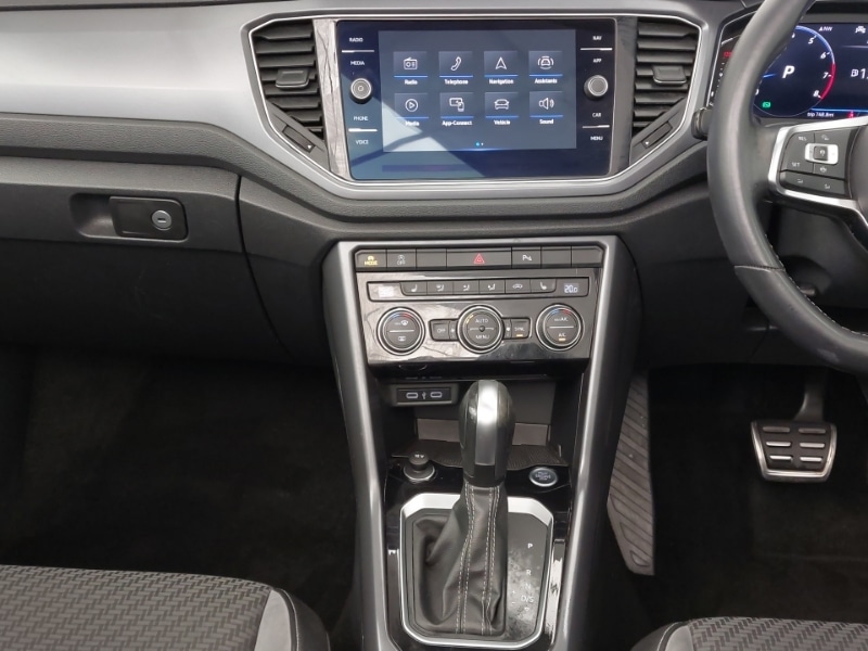Used Volkswagen T-Roc 2021 for sale - 76309080: Photo 10