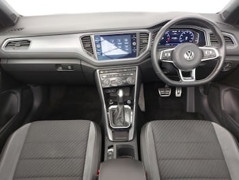 Used Volkswagen T-Roc 2021 for sale - 76309080: Photo