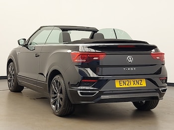 Used Volkswagen T-Roc 2021 for sale - 76309080: Photo