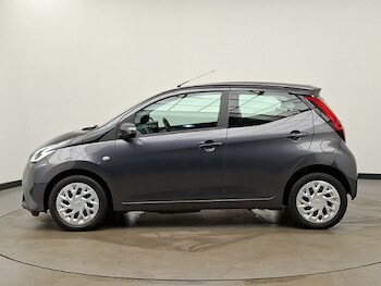 Used Toyota AYGO 2021 for sale - 77343235: Photo