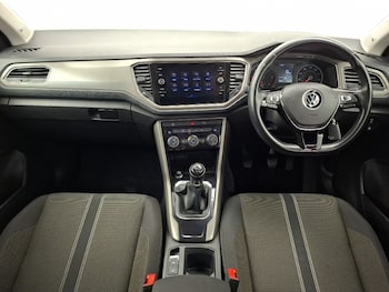 Used Volkswagen T-Roc 2021 for sale - 78905689: Photo