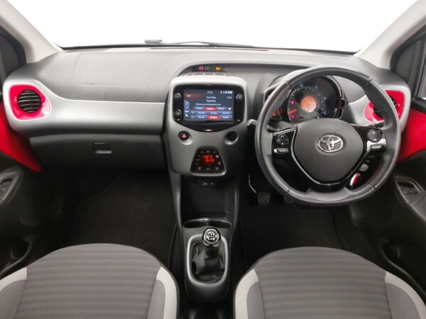 Used Toyota AYGO 2019 for sale - 76269044: Photo 2