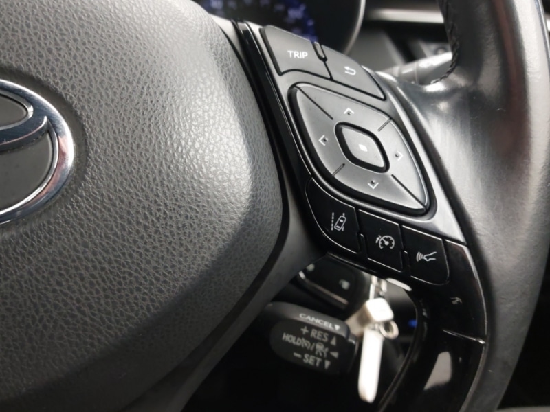 Used Toyota C-HR 2018 for sale - 76465158: Photo 17